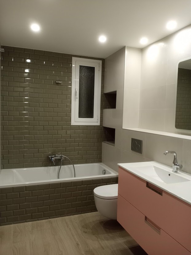 Reforma de baño en Sant Martí, Barcelona por Roblasa