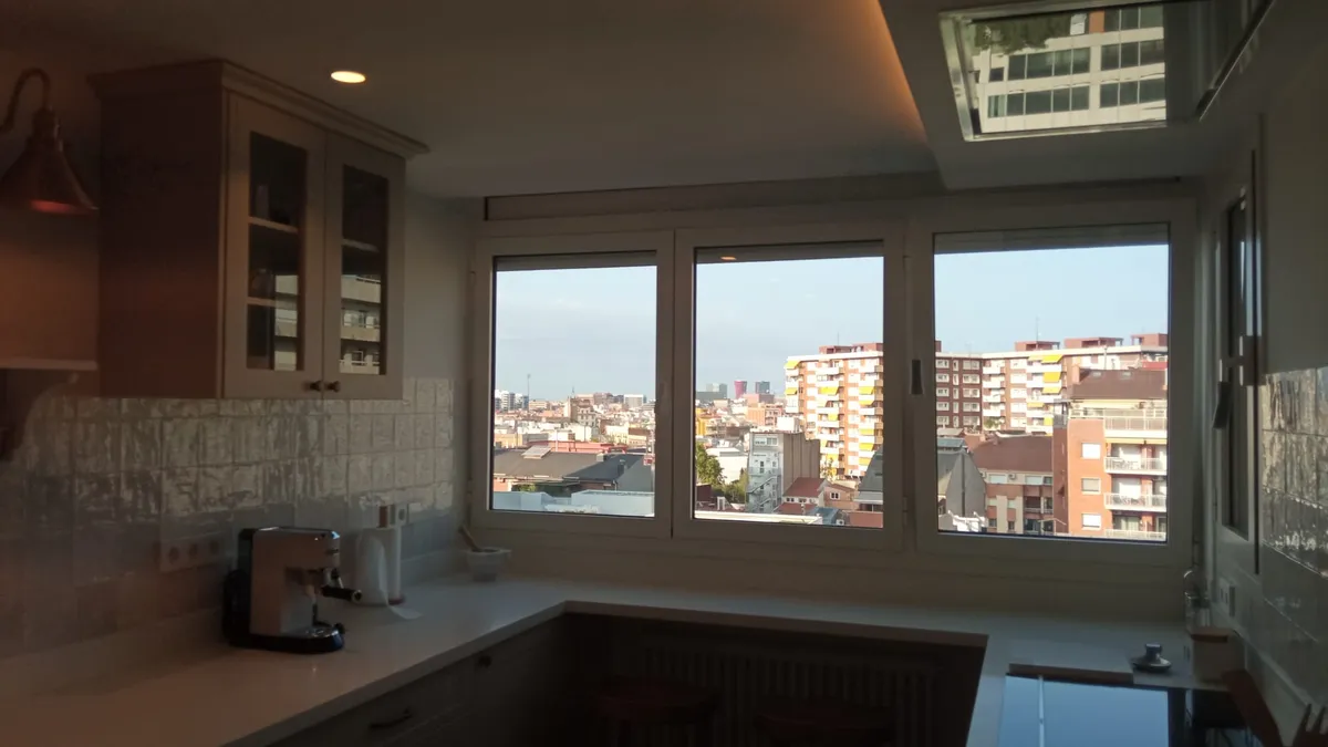 Reforma de cocina en Pedralbes, Barcelona por Roblasa